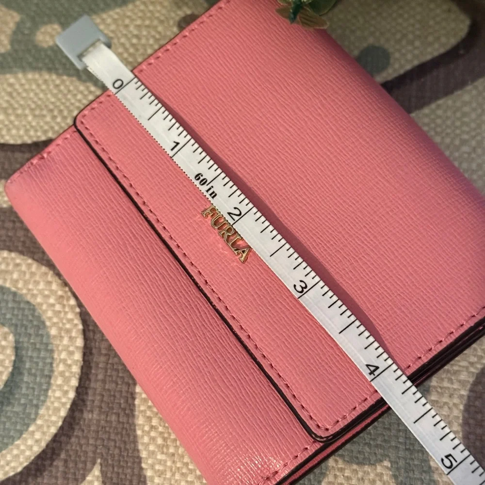 Furla Babylon S Compact Wallet – Blush Pink Textured Leather